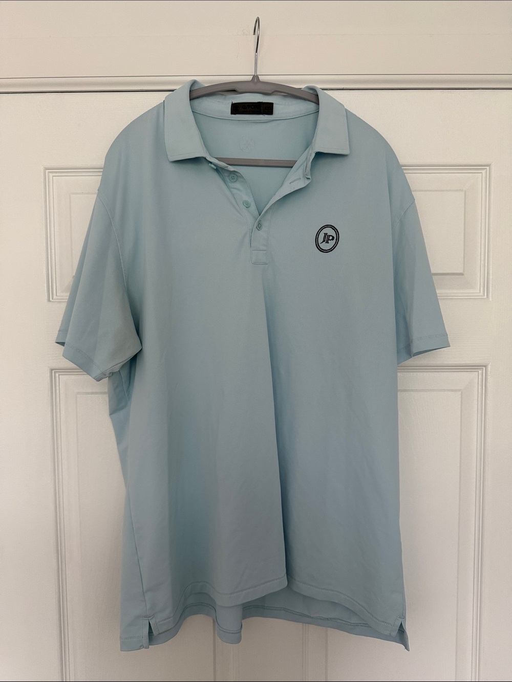 G/FORE Men’s Polo in Pale Blue with Chest Logo Jasna Polana country club